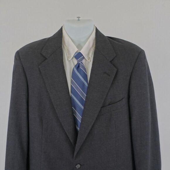 Jos A Bank Executive Collection Gray Wool Blazer 42R 2 Button - Picture 1 of 11